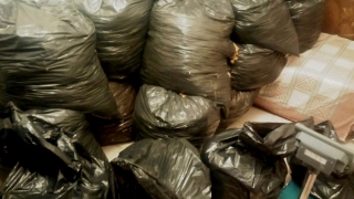 1.5 тона контрабанден тютюн в двор откриха пловдивски полицаи