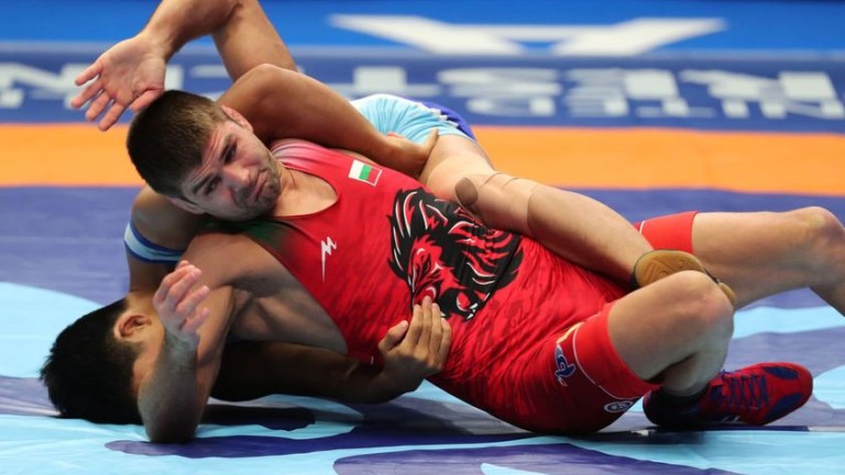 Иво Ангелов излиза срещу шампиона на Хърватия