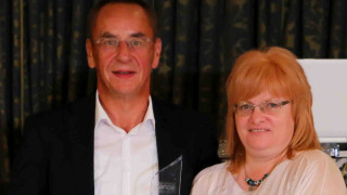 Вицепрезидентът на Международната федерация по кану каяк МФКК Томас Кониецко даде