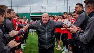 Днес преди началото на редовната тренировка легендарният домакин на ЦСКА