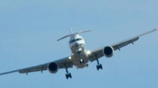 Самолет се приземи извънредно на летище в Марсилия