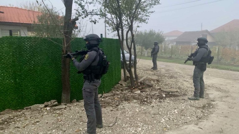 Изображение 741008