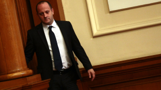 Радан Кънев се „изрепчи” на Светлозар Лазаров