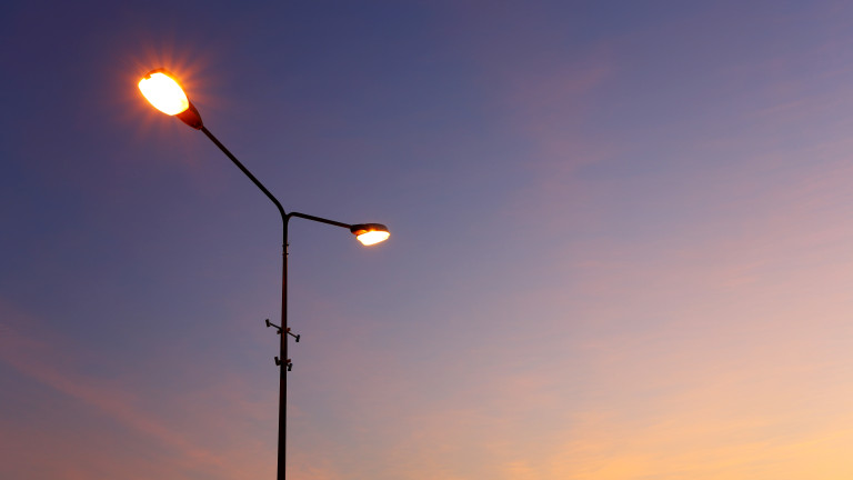 Без улично осветление през зимата остават 71 села в Кюстендил