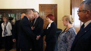 Президентът укрепва връзките със сънародниците ни в чужбина