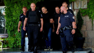 Божков се връща да развърже гордиевия възел на прехода?