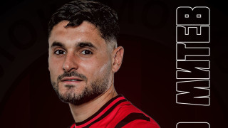 Черноморец Бургас се подсили със защитника Христо Митев Левият бек