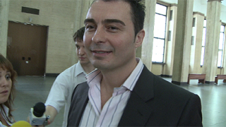 Пуснаха Пилето да пътува в чужбина