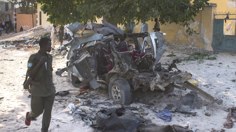 С ожесточена битка "Ал Шабаб" си върна контрола върху сомалийски град 
