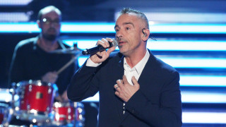 Ерос Лучиано Валтер Рамацоти е италиански певец и композитор С 15 албума