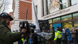 Британски съдия отказа да пусне под гаранция Джулиан Асандж пише