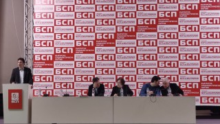 Сергей Станишев се завръща по върховете на БСП Той влиза