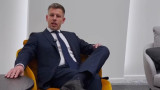 "Всеки има нужда от луксозен салон за пури": Мадяр показа офиси на Орбан и приближените му