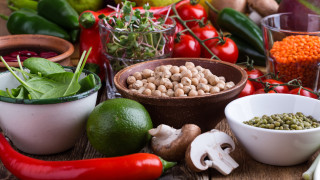 Чували сме твърдението че ако се храним достатъчно пълноценно и