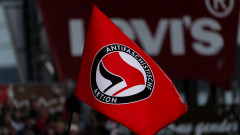 САЩ гонят крайнолевите, Европа – "крайнодесните"