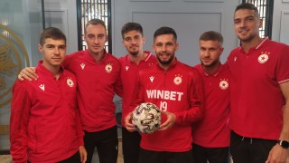 Ръководството и футболистите на ЦСКА се включиха в благотворителна инициатива