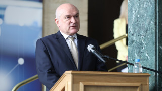 Основното наше задължение е Това заяви служебният премиер Димитър Главчев