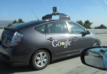 Автомобилите на Google с автопилот могат да се появят на пазара до три години