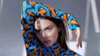 Кендъл Дженър - секси и в кожата на Памела Андерсън