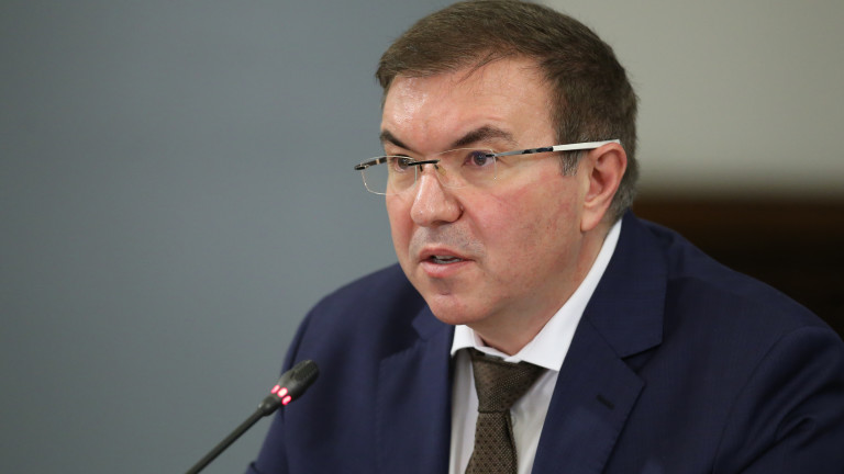 Здравният министър иска парламентът да излъчи представители на НОЩ
