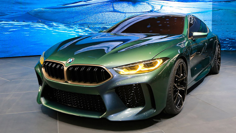 BMW представи четириврата версия на възродената М8 (ВИДЕО)