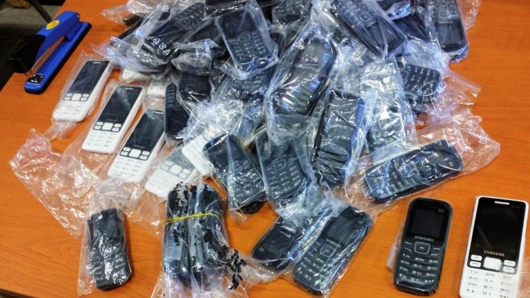 Митничари откриха контрабандни телефони в лек автомобил с българска регистрация