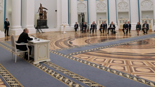 След анексирането на Крим през 2014 г западният отговор на