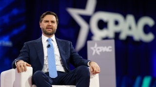 Американският вицепрезидент Джей Ди Ванс се защити срещу обвиненията че