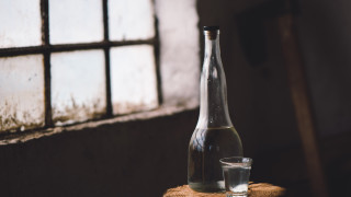 Кметски наместник е обвинен за продажба на чужда кола срещу