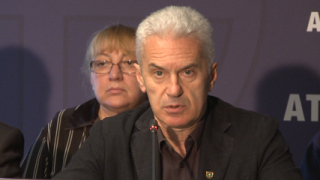 Сидеров „скача" срещу Борисов и Станишев в битката за София