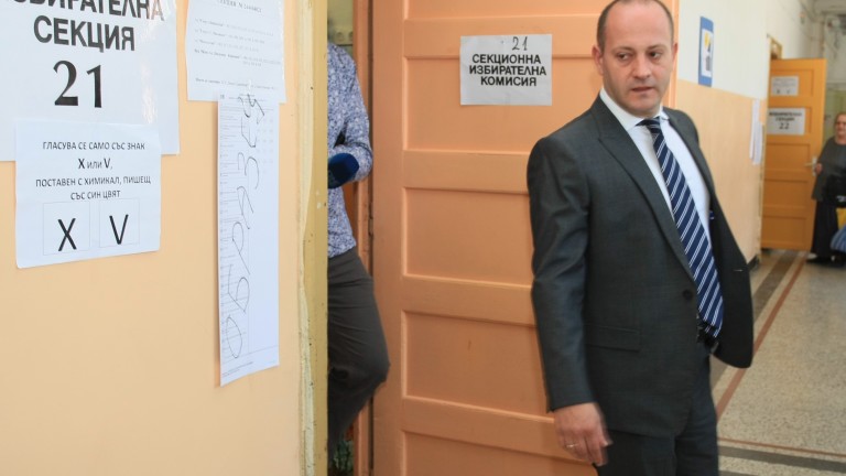 Радан Кънев не събрал гласове за евродепутат, смята социологът Михаил Мирчев