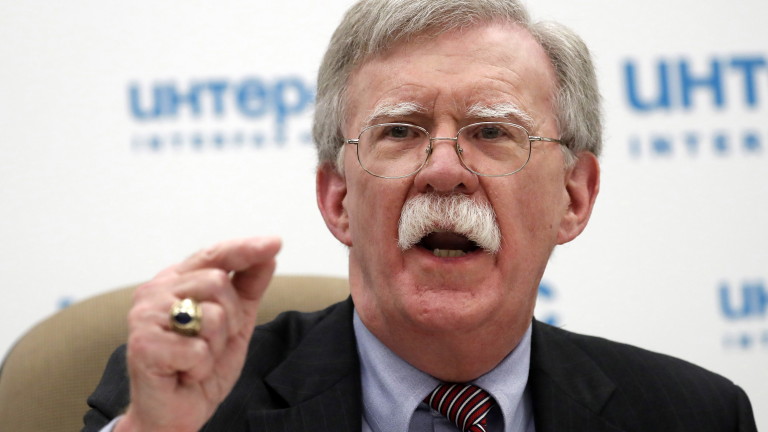 Болтън съветва Иран да не бърка благоразумието на САЩ със слабост