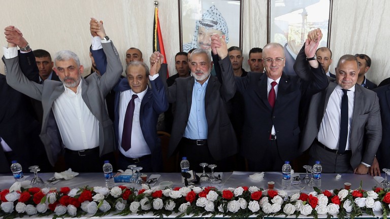 Палестинското правителство провежда първо заседание в Газа от 2014 г.,
