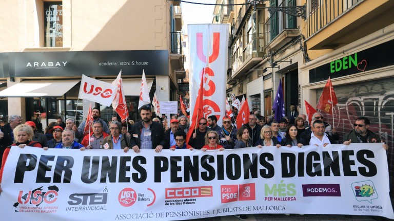 Многохилядни протести за по-високи пенсии в Испания 