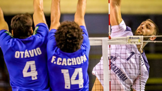 Капитанът на националния ни отбор по волейбол Цветан Соколов и