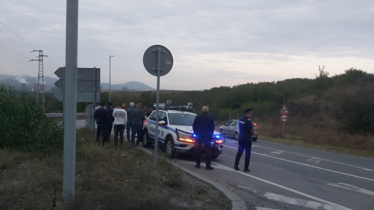 Четвърти ден продължава блокадата на магистрала Тракия край Стара Загора,