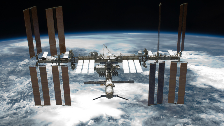 Международната космическа станция направи 100 хил. обиколки на Земята 
