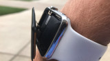 Съдят Apple поради “подути” акумулатори в Apple Watch 