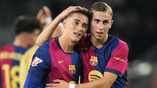 Треньорът на Барселона Ханзи Флик разказа че халфът на тима