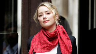 Когато през 2021 г Амбър Хърд обяви раждането на първото