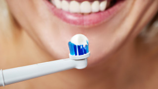 Използвате ли електрическа четка за зъби Вероятно знаете че с