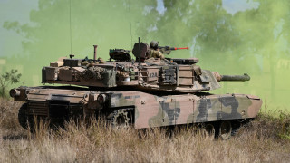 Испания изпраща ракети и танкове на Украйна