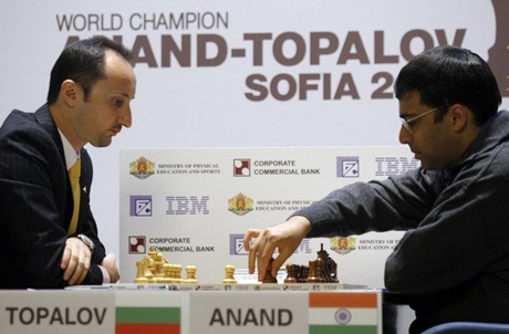 Ананд спечели втората партия срещу Топалов