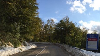 Движението през прохода Троян Кърнаре е отворено за всички превозни средства