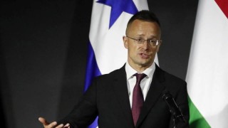 Унгарският министър на външните работи Петер Сиярто отново заяви че