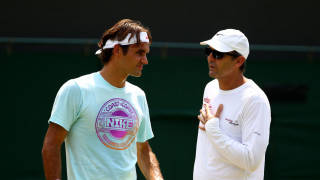 Бившият треньор на тенис легендите Роджър Федерер и Пийт Сампрас