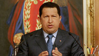 Уго Чавес пристига на посещение в Китай