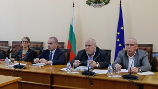 Повишават безопасността на жп транспорта чрез камери във всеки локомотив