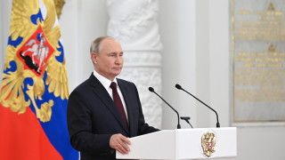 Руският президент Владимир Путин обяви че е получил руската COVID 19