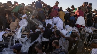 Израел ще позволи контролиран внос на стоки в Газа чрез местни търговци